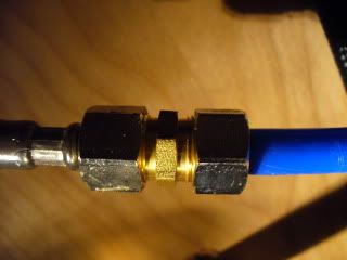 connector from H20 filter line to faucet line