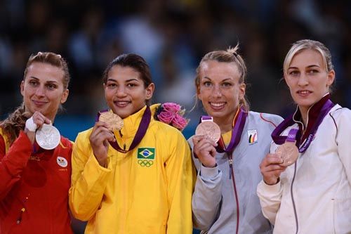 /alinadumitrulondra20121.jpg