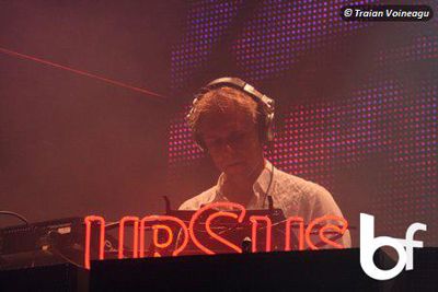 arminvanbuurendj.jpg