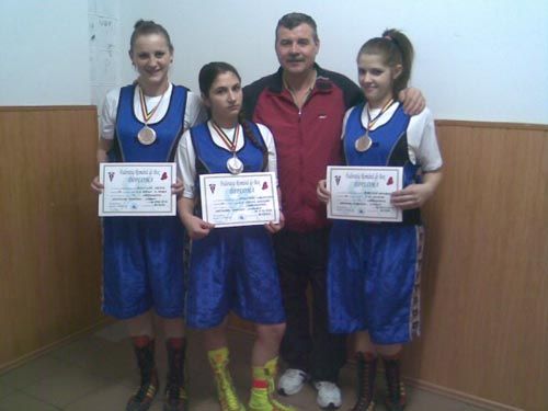 boxfeminincn2012.jpg