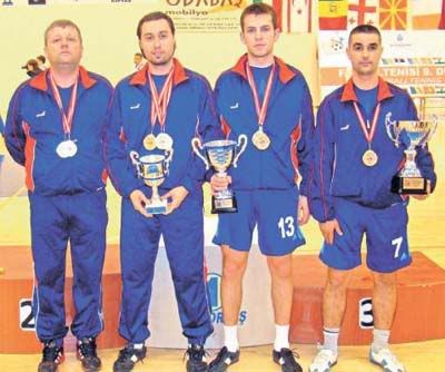 fotbaltenismasculin.jpg
