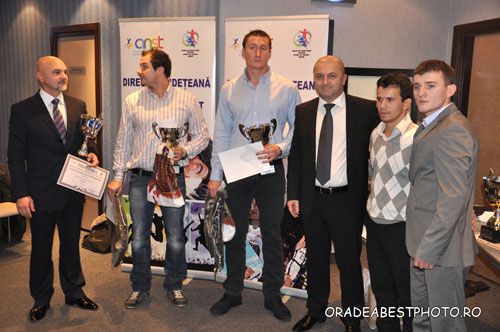 sportiviGSB2012copy_zps4afe9112.jpg