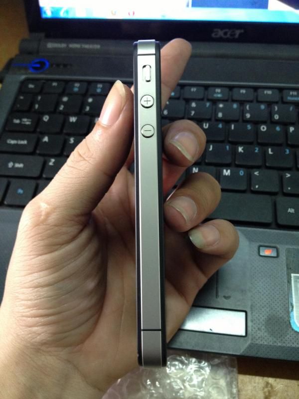 Bán iphone 4S 32G black quốc tế nguyến zin đẹp giá cực rẻ (hình thật) - 2