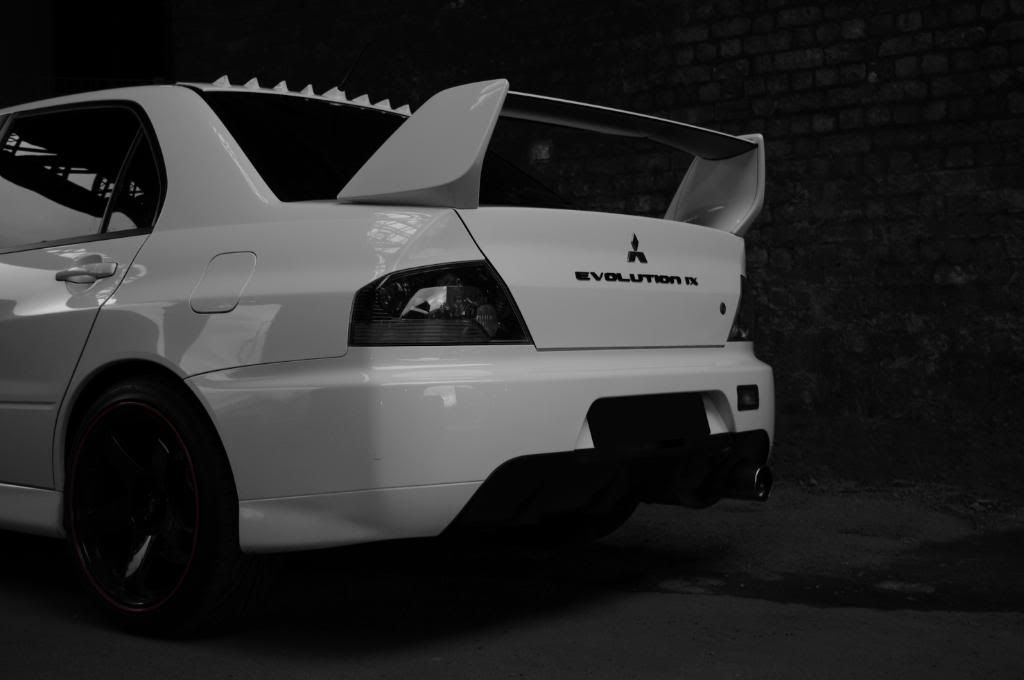 White Mitsubishi Evolution IX JDM Model Detailing World